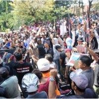 Demo Penolakan ZEkplorasi Geothermal Oleh LSM Gempur Kuningan